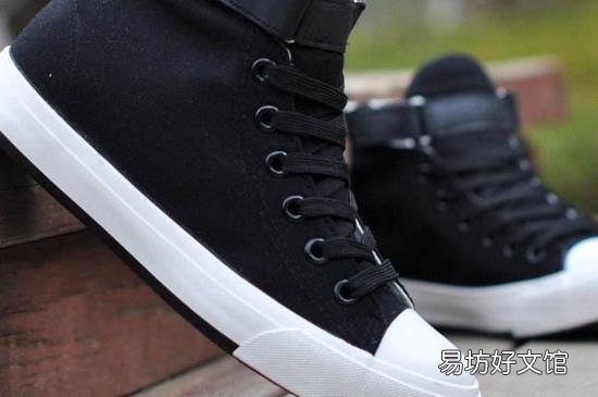 穿帆布鞋配什么袜子