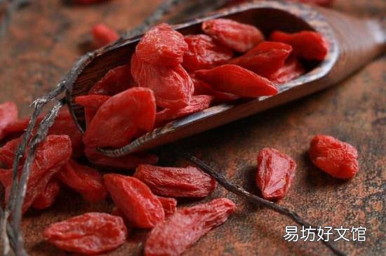 枸杞能和牛奶一起喝吗