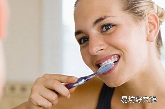晚上先喝牛奶还是刷牙