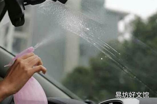 夏季下雨车窗起雾怎么办