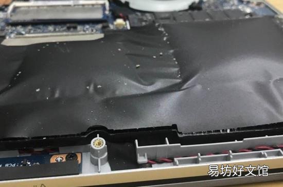 新电池鼓包了还能用吗