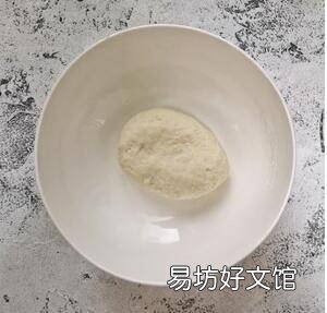 地锅鸡的饼子怎么做的?