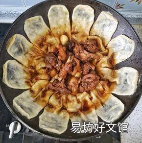地锅鸡的饼子怎么做的?