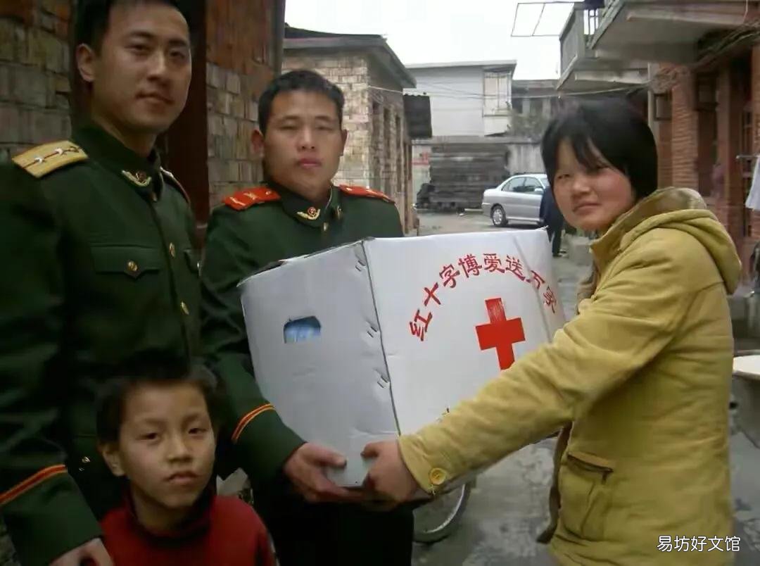 老人靠捡废品收养39名弃婴 领养孩子吧