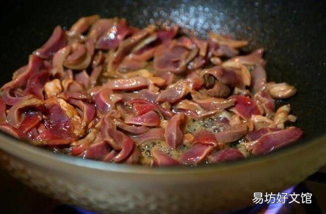如何炒鸡胗好吃