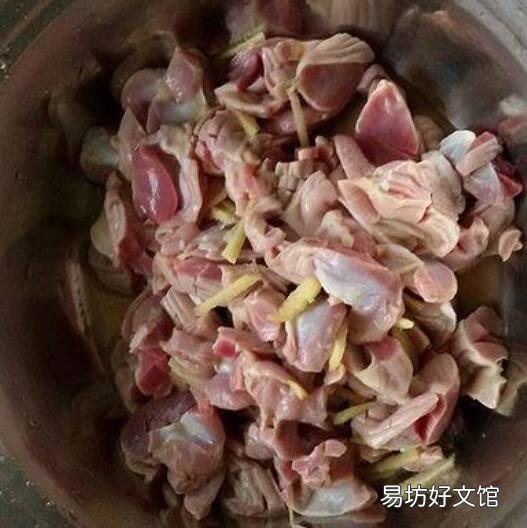 如何炒鸡胗好吃