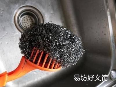铁锅怎么清洗锅内的污垢