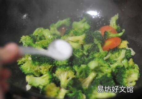 如何炒西兰花好吃