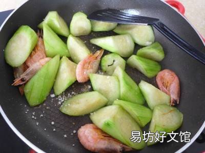 丝瓜和什么菜搭配炒