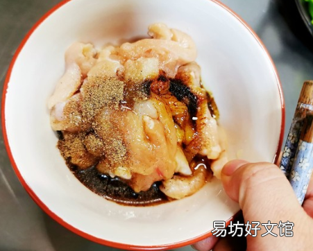 鸡肉和芹菜怎么炒