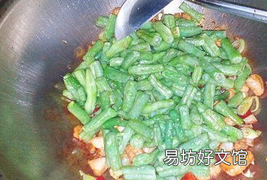 鸡丁炒豆角怎么做