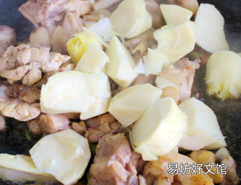 红焖土鸡炒冬笋怎么做