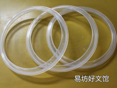胶圈上的黑斑如何去除