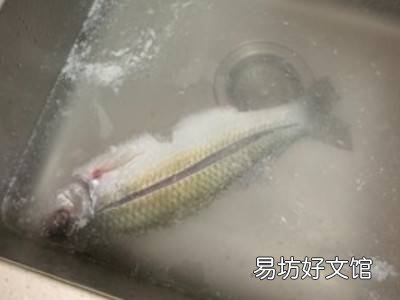 夏天晒鱼干的制作方法