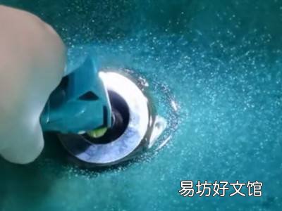 家里发现蜈蚣怎么防治