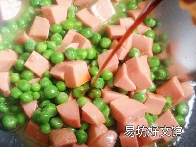 怎么吃火腿肠