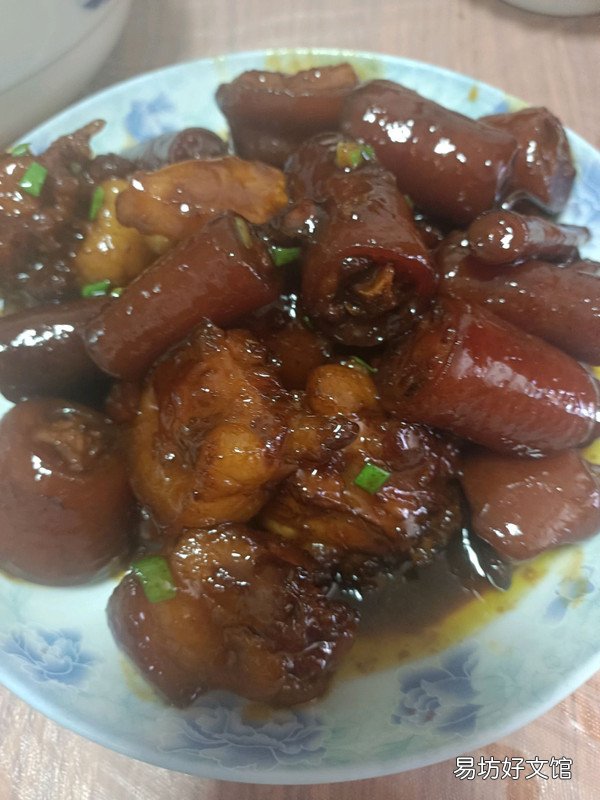 比饭店里的还好吃 红烧猪尾巴的家常做法