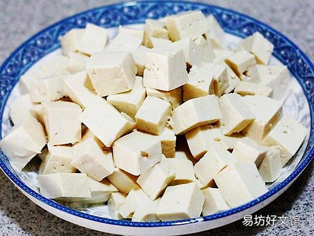 很多人都做错了,难怪豆腐又涩又老 小葱拌豆腐,到底要不要焯水?