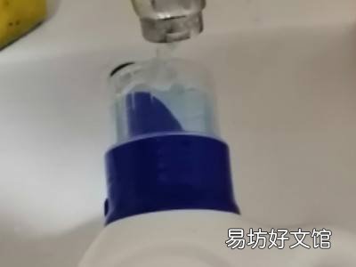 威露士洗衣液瓶盖怎么打开