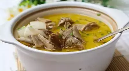 鸭汤浓香味道正 清火老鸭汤的做法
