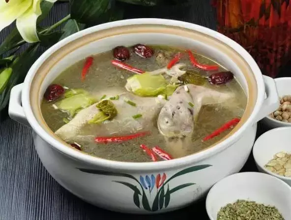 鸭汤浓香味道正 清火老鸭汤的做法