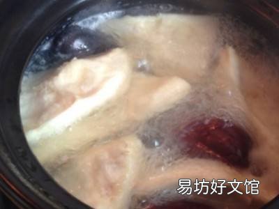 榴莲煲汤怎么做
