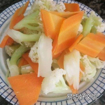 花菜百吃不厌的做法 白花菜怎么炒好吃