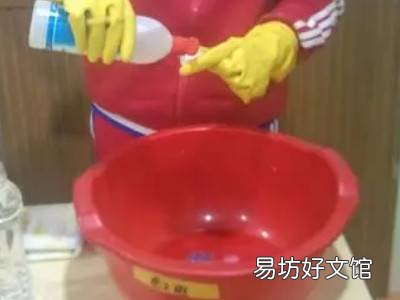 84消毒液漂白鞋子的正确方法