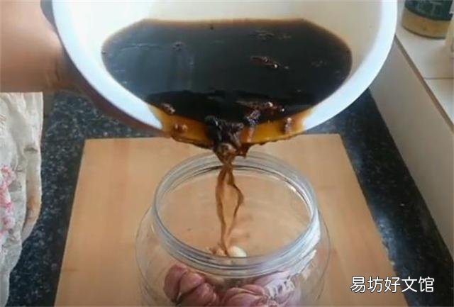 不辛不辣清脆爽口 大蒜的腌制方法
