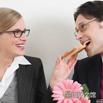 男人有这举动肯定会让你幸福