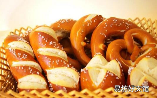 面包的营养价值:面包富含蛋白质
