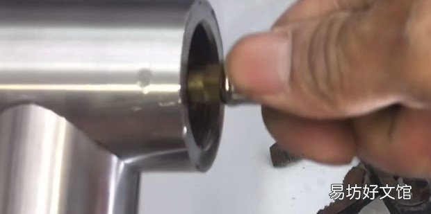 冷热水龙头安装