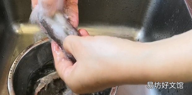 如何煲海参小米粥