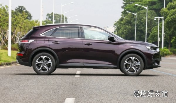 标准压强2.3-2.5bar ds7轮胎规格尺寸 有235/55 R18和215/65 R17两种