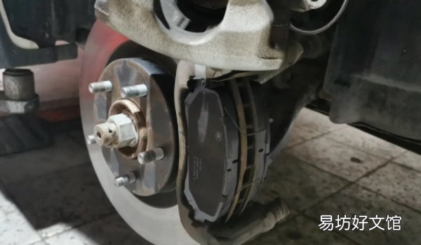 刹车时出现异响怎么办 需要及时对刹车片进行检查