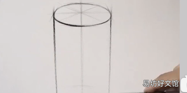 如何画结构素描圆柱体
