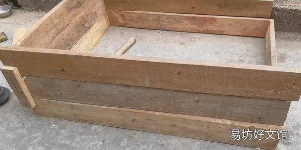简易木狗窝的制作方法
