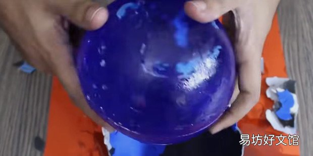 怎样用橡皮泥自制地球仪