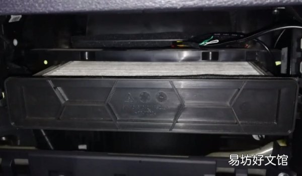 空调滤芯为什么定期更换 在使用过程当中的过滤效果会有所下降