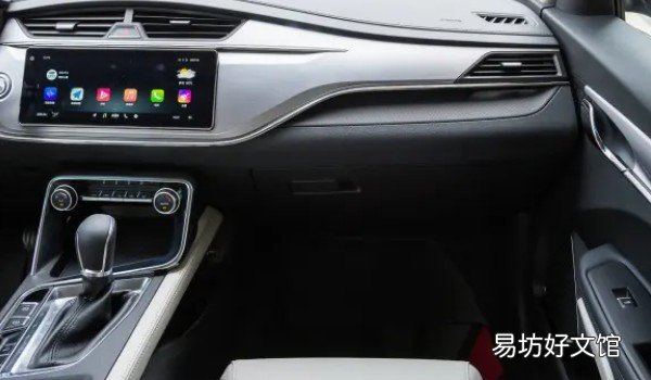 吉利缤瑞空调滤芯在哪里 位于副驾驶手套箱后面