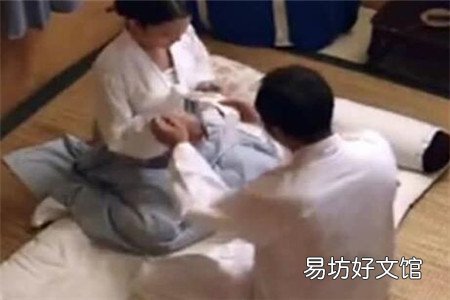 我和小姨子那些事,沙发上推到了年轻的小姨子