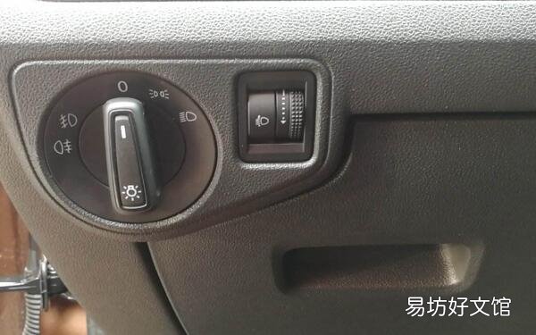车灯总开关标志长什么样 市面主要有两种类型