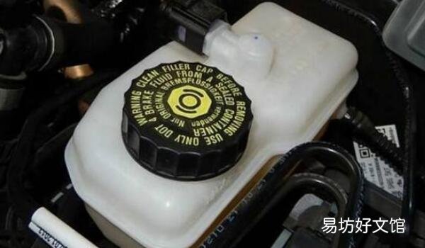 换一次150-400元不等 刹车油多长时间更换一次 更换周期为2年或者4万公里