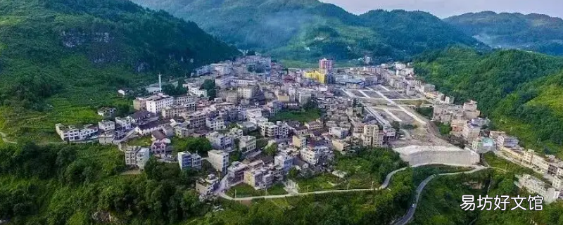 利川南坪乡到利川市有多远