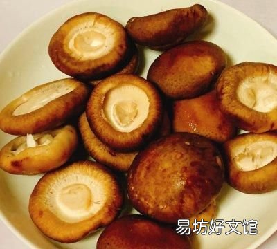 四川麻辣香锅的正宗做法 麻辣香菇是什么