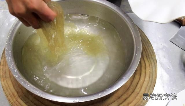 大厨教你黄豆芽炒粉条小妙招