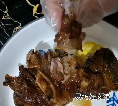 红烧牛尾孩子们吃得特别的香,秘制红烧牛尾的做法