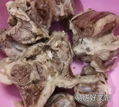红烧牛尾孩子们吃得特别的香,秘制红烧牛尾的做法