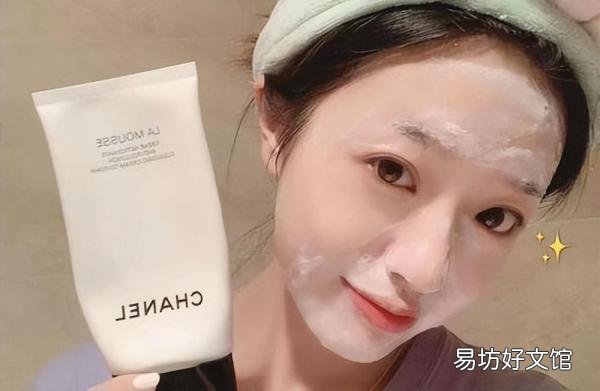 精华露和精华液的正确使用方法 水,乳,霜,精华液的正确使用顺序