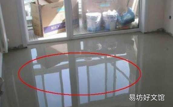 铺地板什么时候洒防虫粉 铺地板时防虫剂撒在哪一层